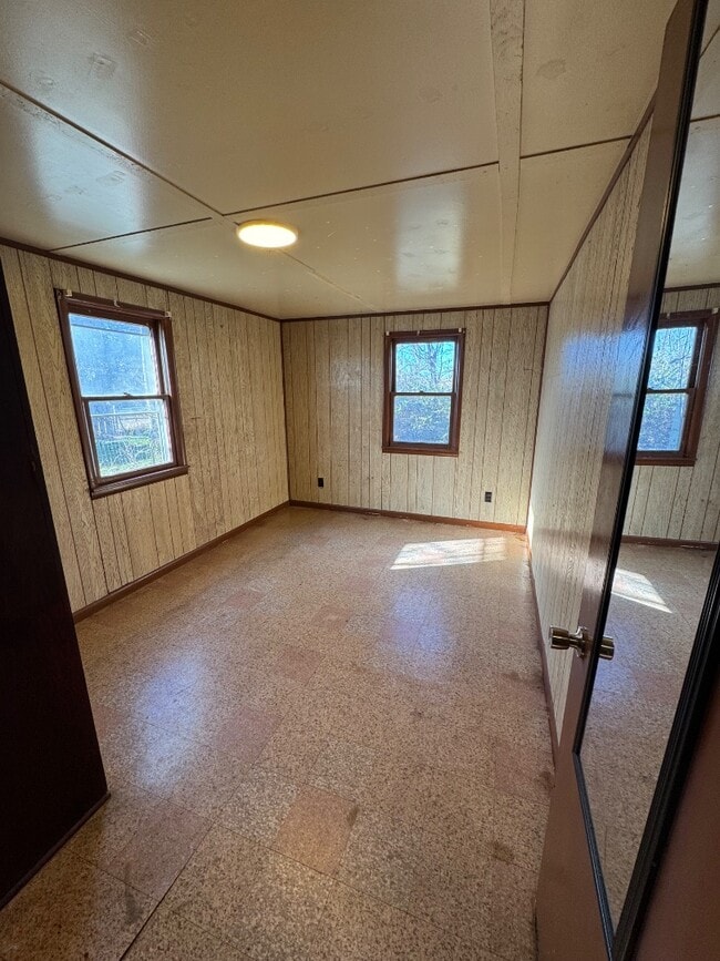 Building Photo - 1411 Harding St