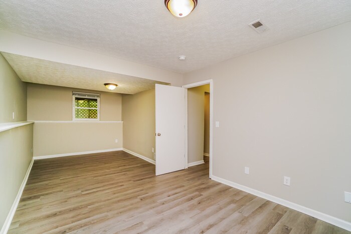 Building Photo - 1486 Tall Meadows Dr