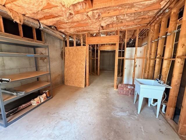 Building Photo - 4005 Regal Oaks Dr