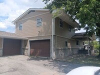 Building Photo - 3 bedroom 2 bath Single Family Home Newpor...
