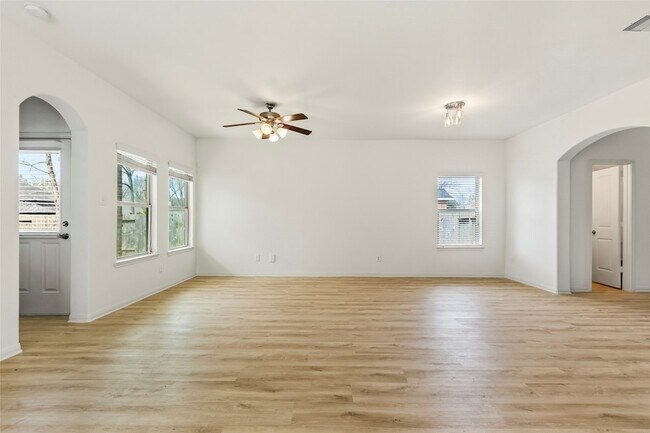 Building Photo - 12339 Ridgecrest Dr