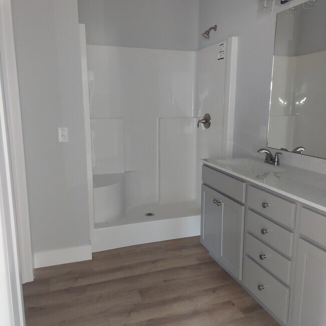 Building Photo - 1738 Sierra