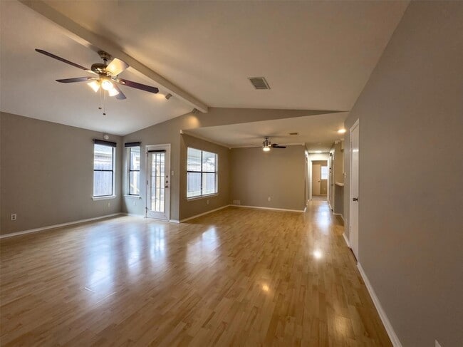 Building Photo - 13004 Campos Dr