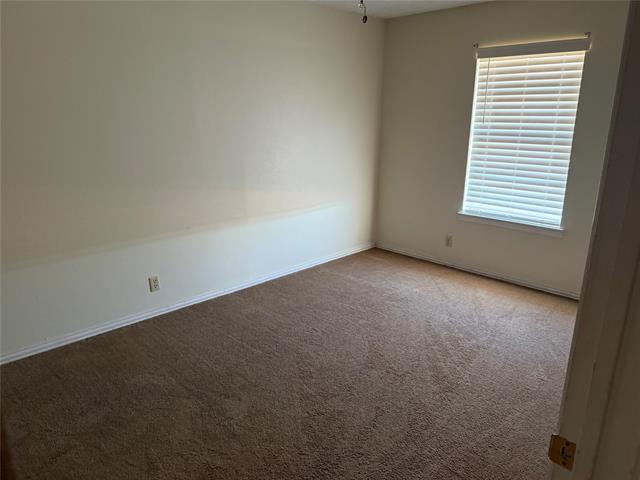 Building Photo - 3048 State Hwy 171