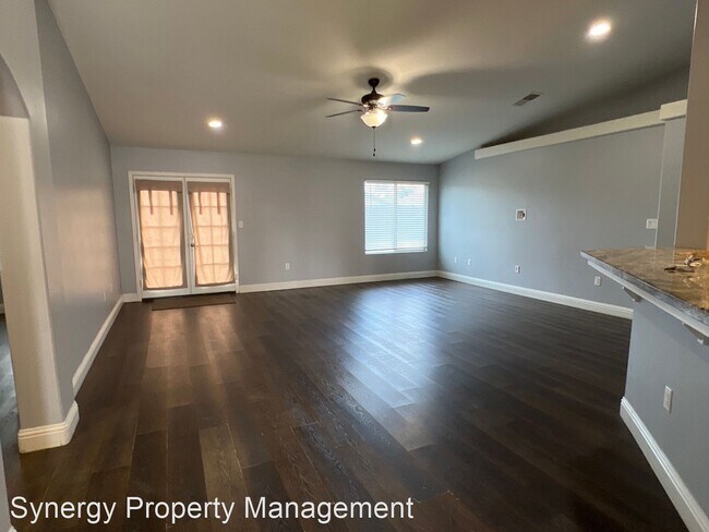 Building Photo - 3 br, 2 bath House - 6014 Sarona St