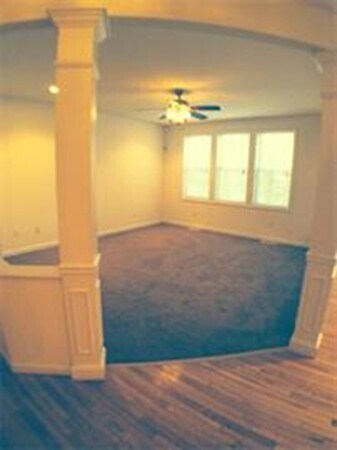 Building Photo - 52 Tulip Cir