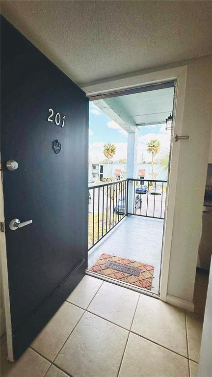 Building Photo - 2840 Somerset Park Dr