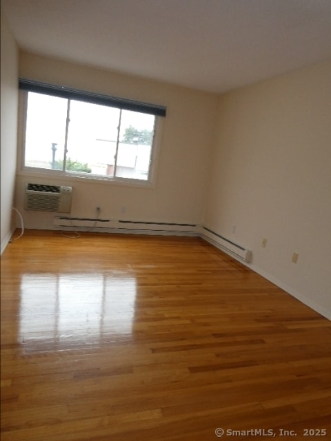 Building Photo - 203 W Walk