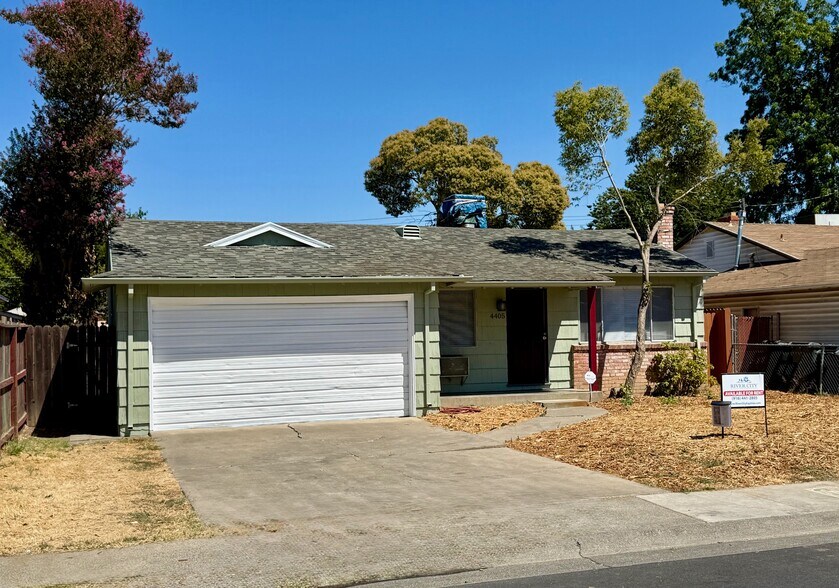 Primary Photo - 4405 42nd St