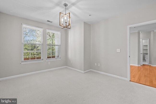 Building Photo - 4951 Brenman Park Dr