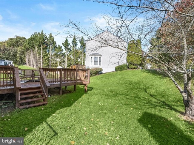 Building Photo - 8806 Admiral Dr