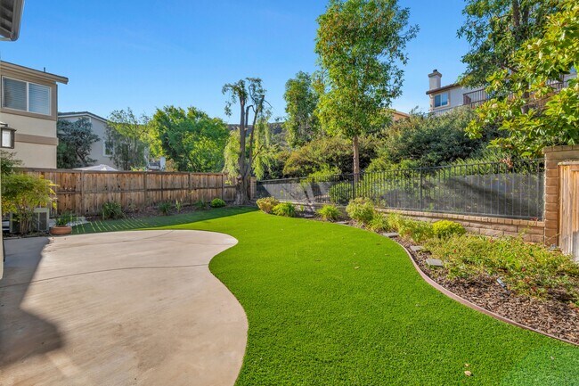 Building Photo - 2775 Florentine Ct