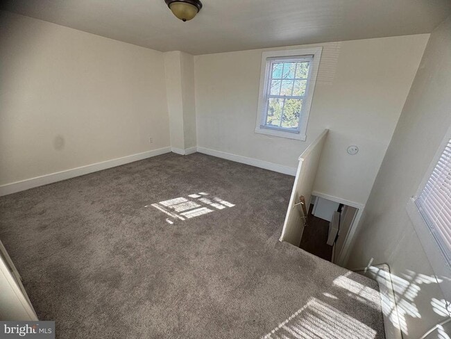 Building Photo - 125 S Bentz St