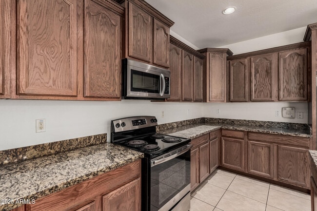 Building Photo - 7352 W Valencia Dr