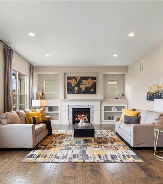 Building Photo - 10659 Montecito Dr