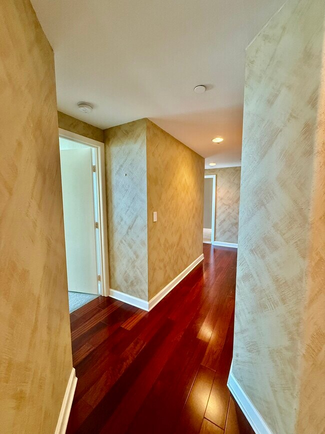 Building Photo - 1540 Gulf Blvd