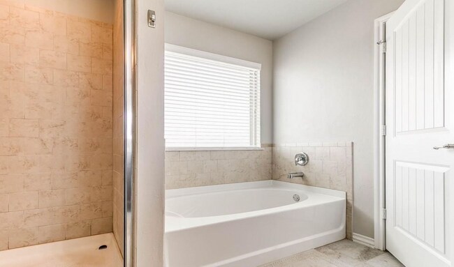 Building Photo - 14833 Gravity Falls Ln