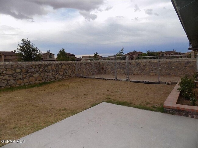 Building Photo - 11624 Windrift Ct