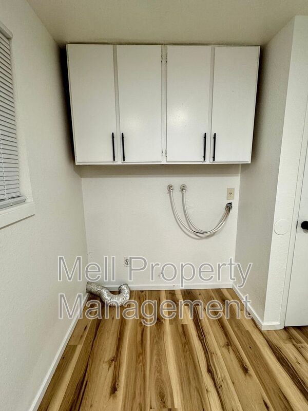 Building Photo - 1829 Mason St