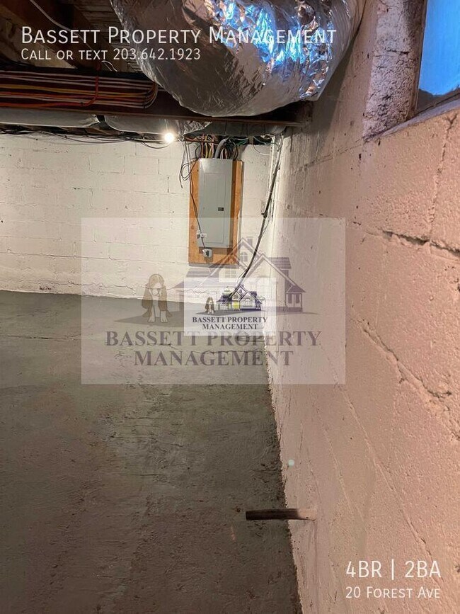 Building Photo - 20 Forest Ave