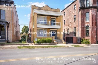 Building Photo - 1 Bedroom, 1 Bath Apartment  Downtown