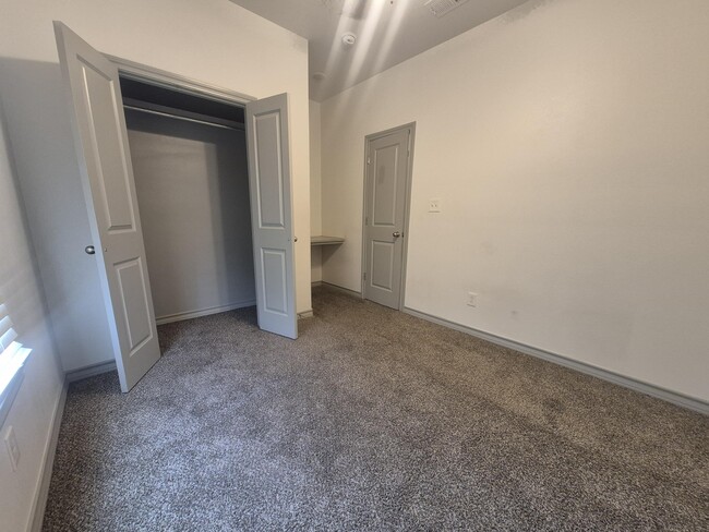 Building Photo - 4718 125th St