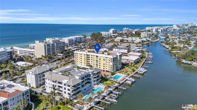 Primary Photo - 1900 Gulf Shore Blvd N