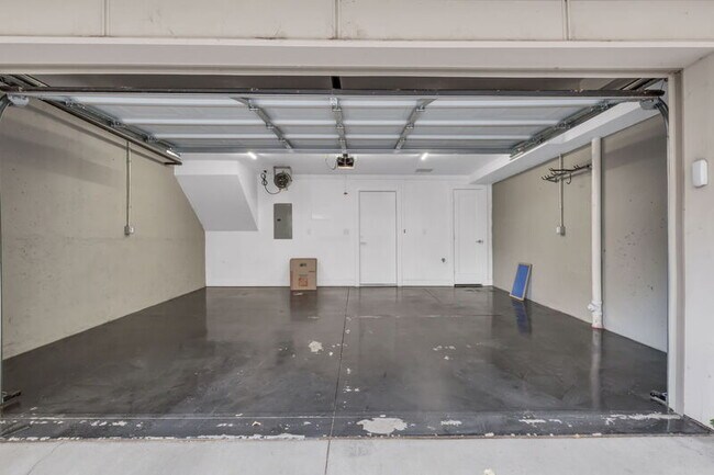 Building Photo - 4394 W 29th Ave