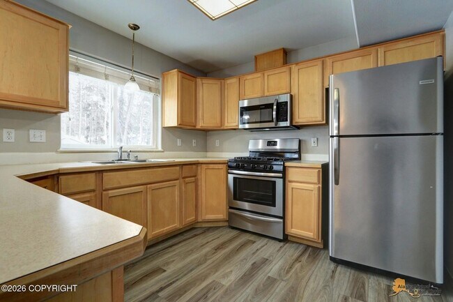 Building Photo - 16608 Mercy Dr