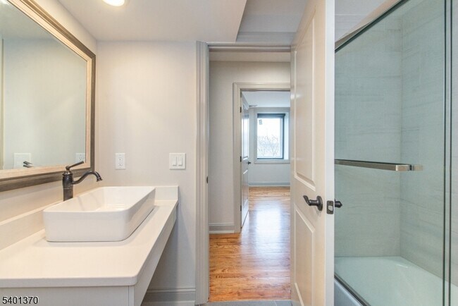 Building Photo - 248 US-46