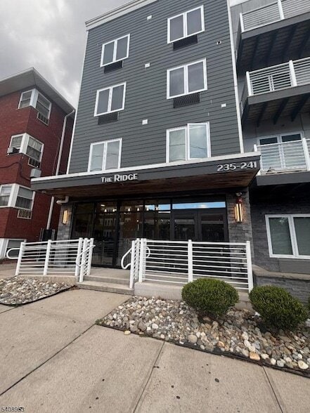 Building Photo - 241 Ridge Rd