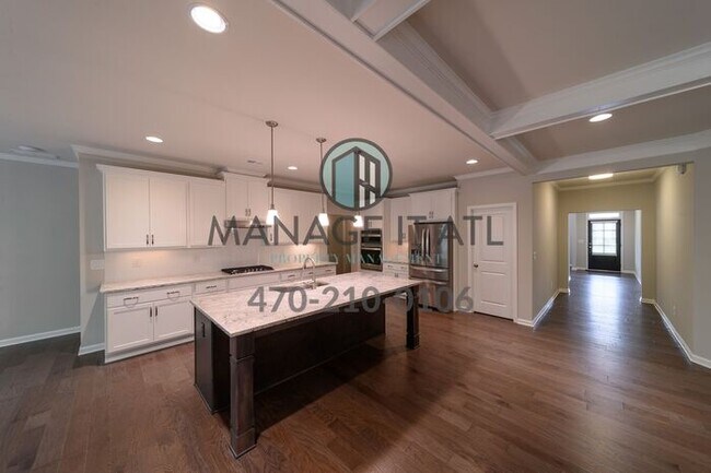Building Photo - Beautiful Ranch Home in the Preserve at Reed Mill - Seckinger High School District!