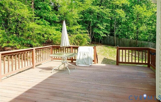 Building Photo - 3920 Pine Bluff Ct