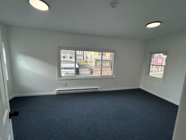 Building Photo - 222 W Patterson St