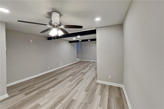 Building Photo - 2981 Sutton Glen