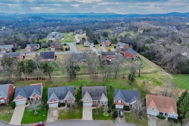 Building Photo - 1527 Gesshe Ct