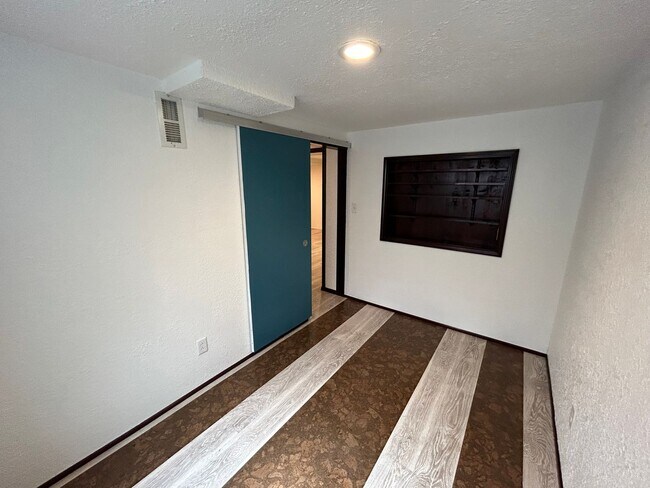 Building Photo - 6 month lease-3335 P Street-3bed/2bath