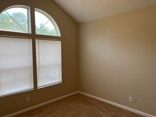 Building Photo - 732 E Mack Bayou Dr