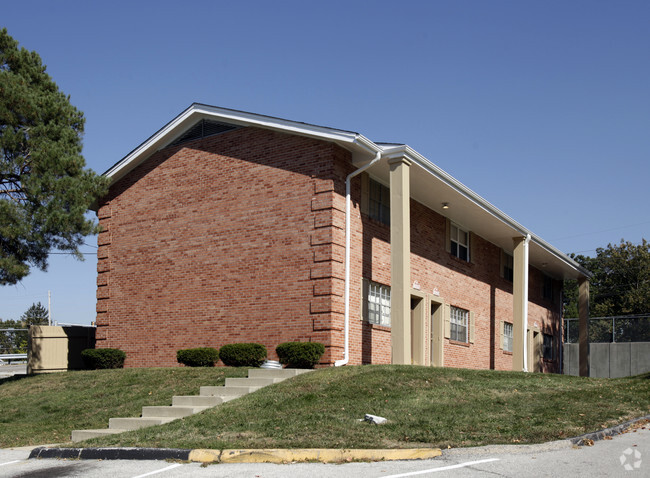 Building Photo - Emerald Crossing