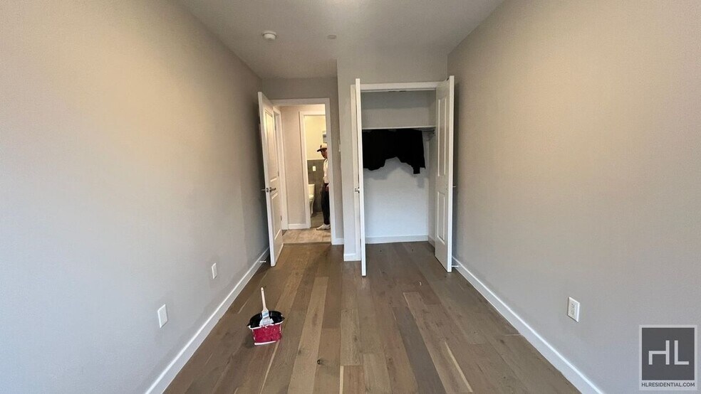 Building Photo - BERGEN STREET