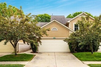 Building Photo - 9429 Westwind Dr