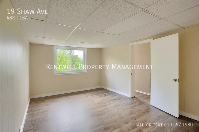 Building Photo - 19 Shaw Ave