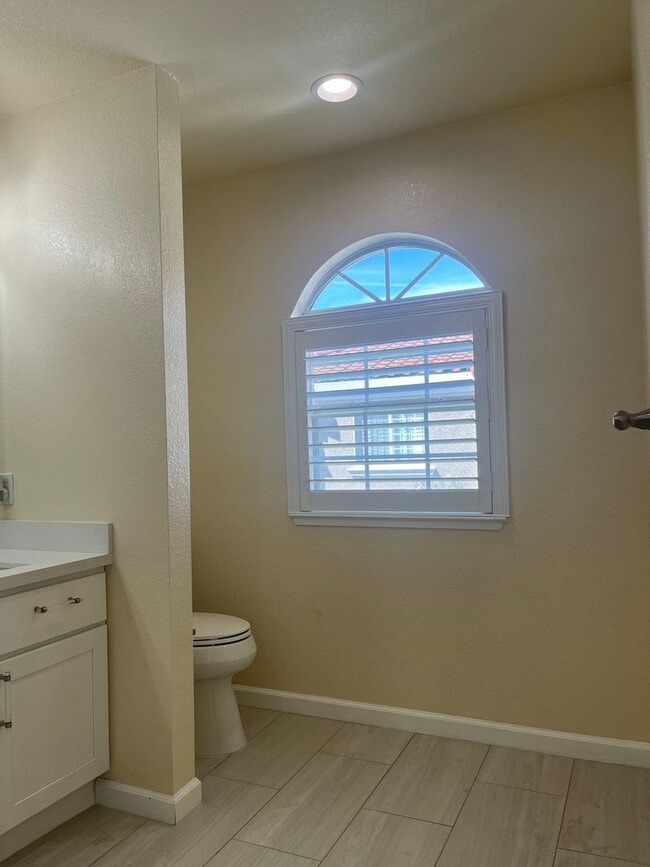 Building Photo - 7011 Silver Brook Ct