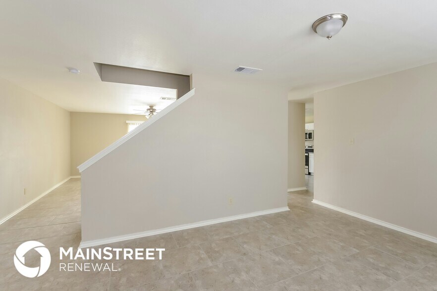 Building Photo - 8014 Chestnut Bluff Dr