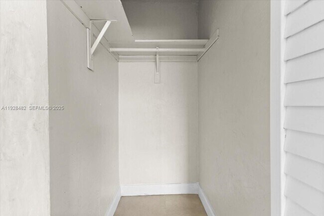 Building Photo - 1787 NE 173rd St