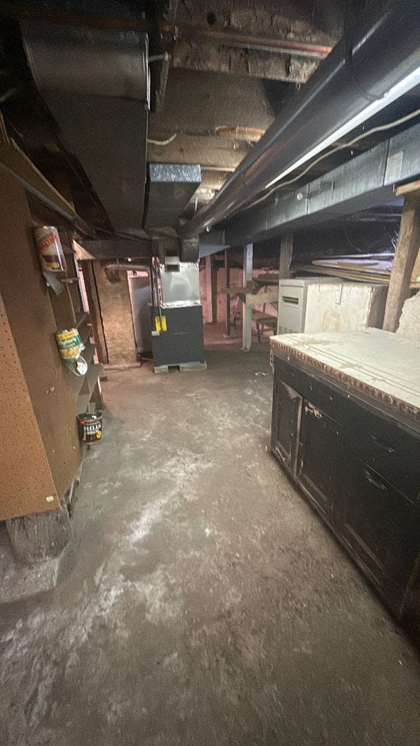 Building Photo - 3 Bedrooms, 1 Bathroom & w/upper loft Single Family with Garage - Staples