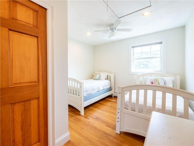 Building Photo - 573 Wolcott Ave