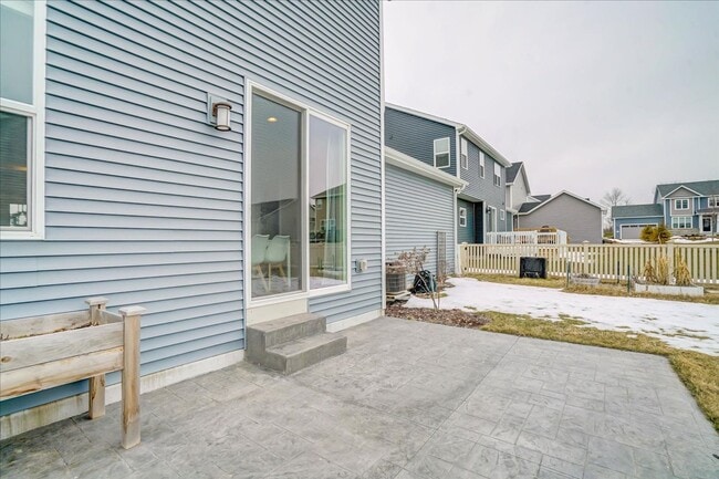 Building Photo - 601 Tawny Elm Pkwy
