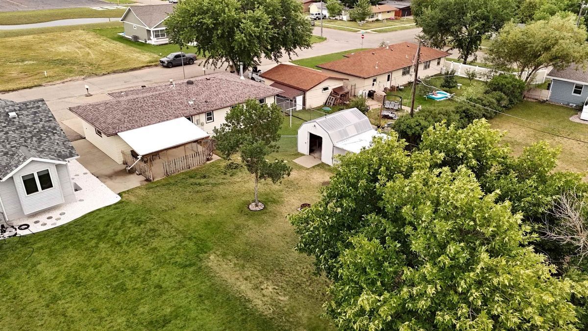 Building Photo - 9 27th St NW