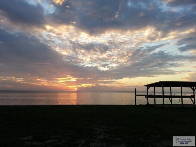 Building Photo - 801 Beach Blvd